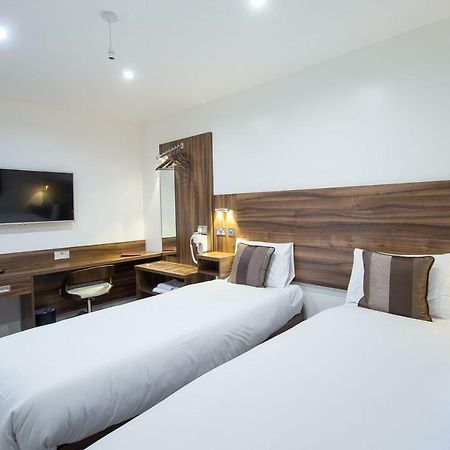 Heathrow-Windsor Guest House Slough Ngoại thất bức ảnh