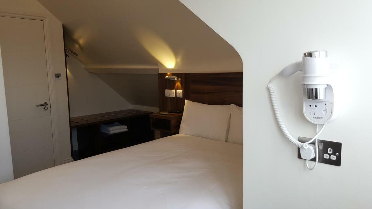 Heathrow-Windsor Guest House Slough Ngoại thất bức ảnh