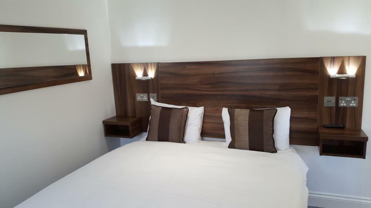 Heathrow-Windsor Guest House Slough Ngoại thất bức ảnh