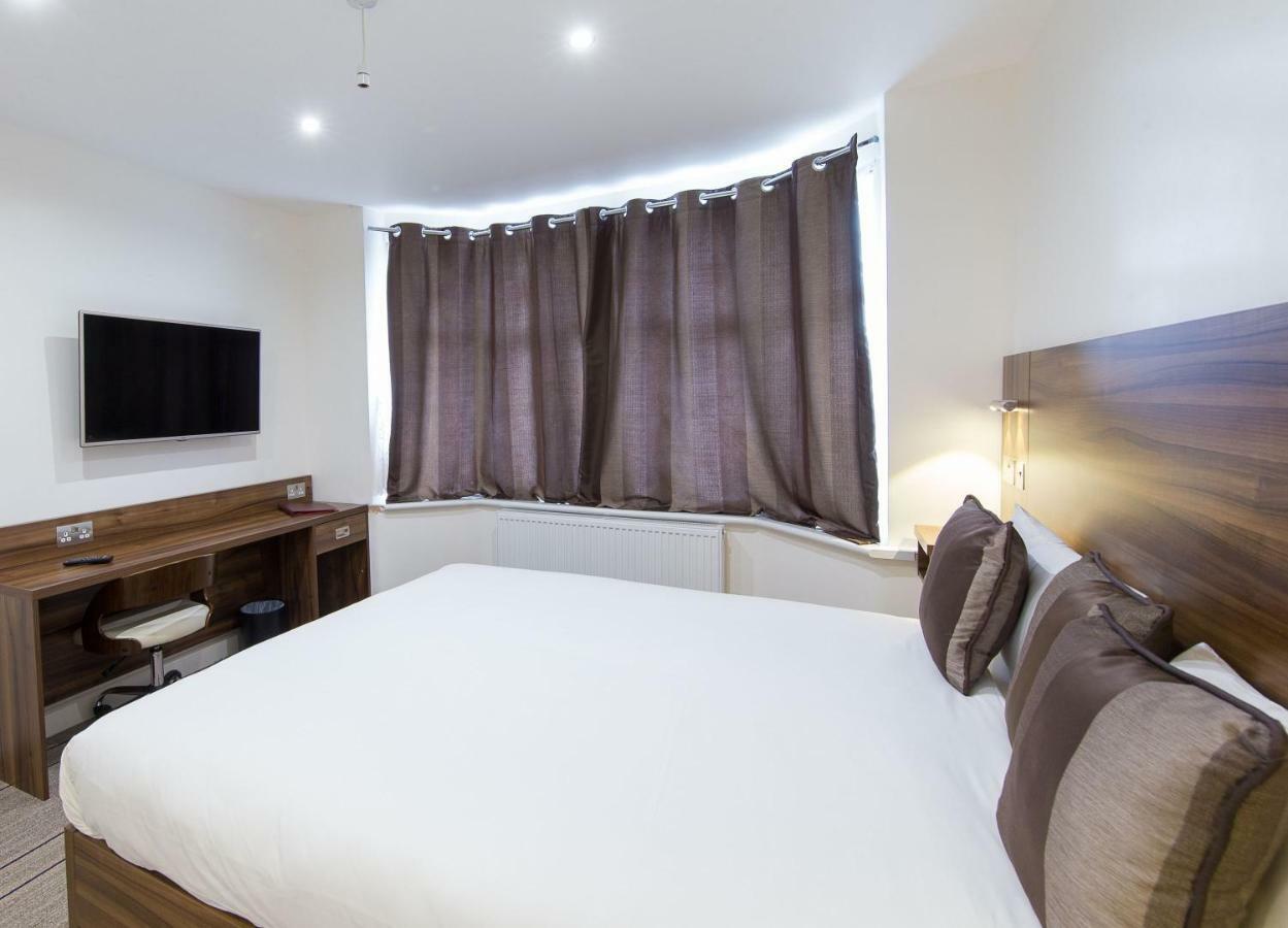 Heathrow-Windsor Guest House Slough Ngoại thất bức ảnh