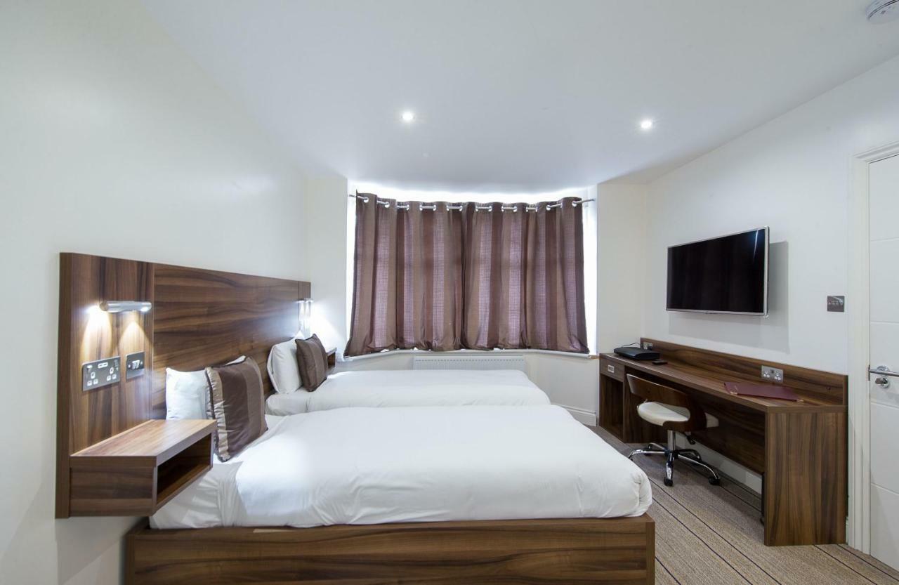 Heathrow-Windsor Guest House Slough Ngoại thất bức ảnh