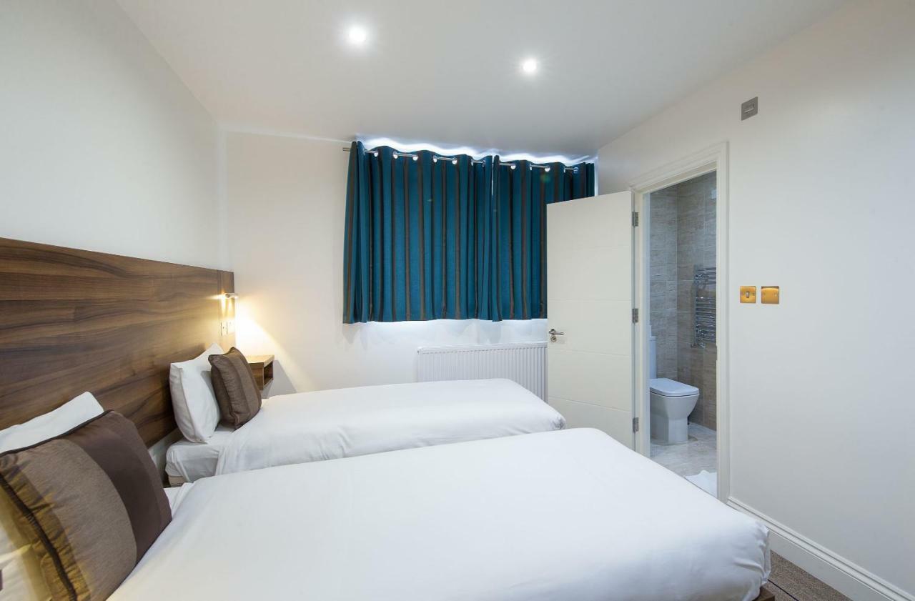 Heathrow-Windsor Guest House Slough Ngoại thất bức ảnh