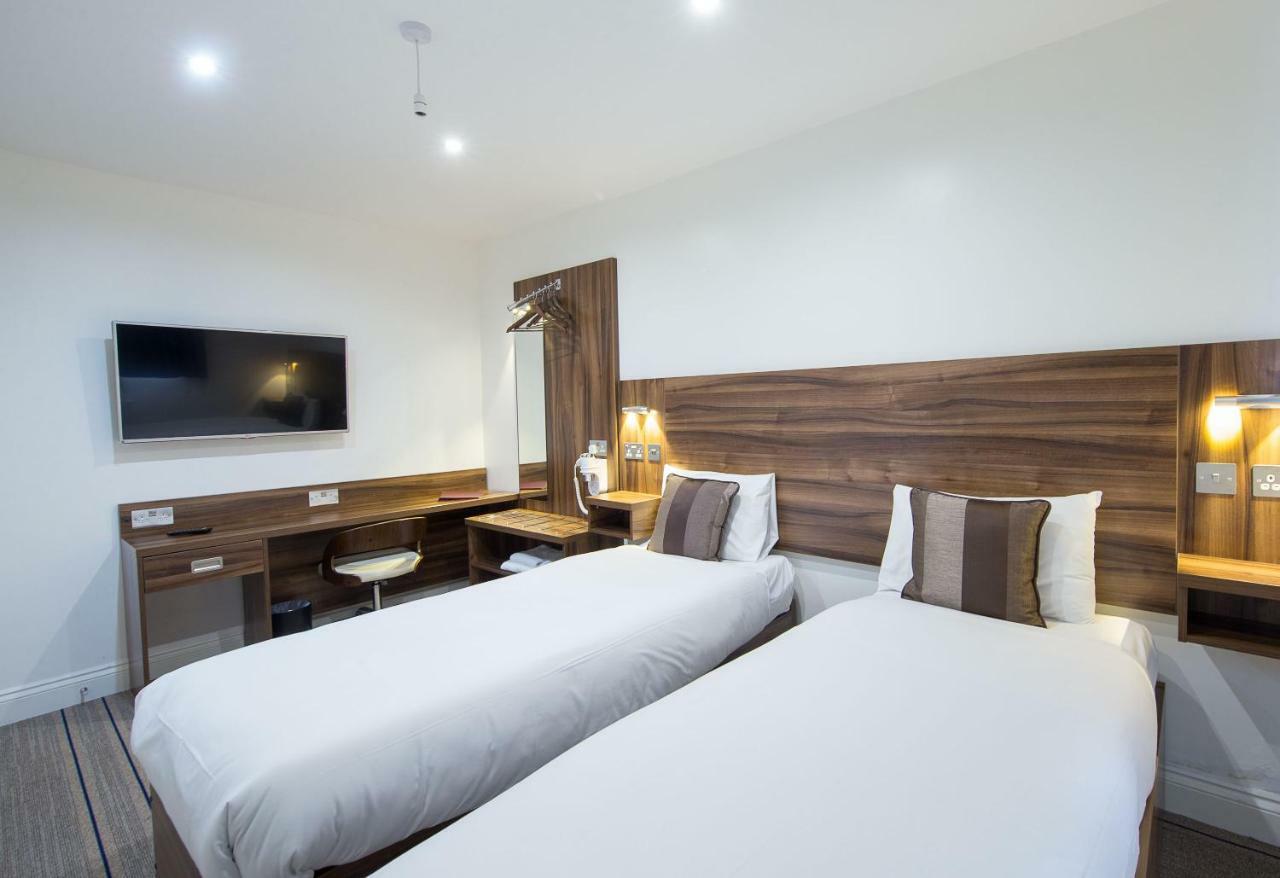 Heathrow-Windsor Guest House Slough Ngoại thất bức ảnh
