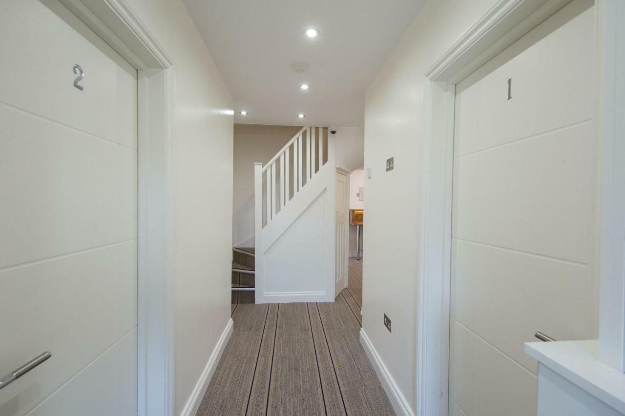 Heathrow-Windsor Guest House Slough Ngoại thất bức ảnh